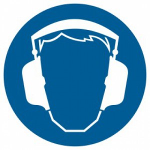 Znak Nakaz stosowania ochrony słuchu